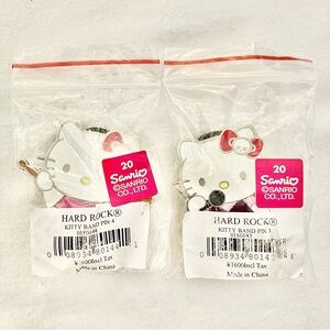 💎LIMITED EDITION 300 Tokyo Hard Rock Cafe ‘09 Hello Kitty Pins Set of 2